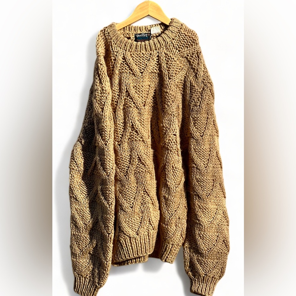 VINTAGE VANCORT ACRYLIC SWEATER